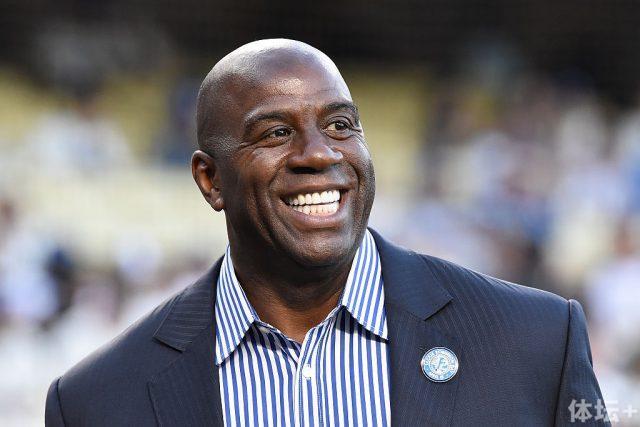 拉菲尼亚本赛季西甲14轮8球 距个人纪录还差3球